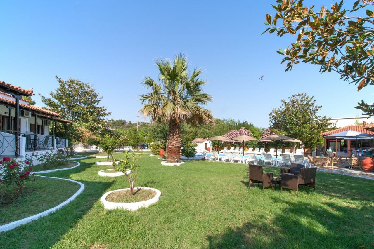 Strawberry Skiathos อายา ปารัสเกวี ภายนอก รูปภาพ