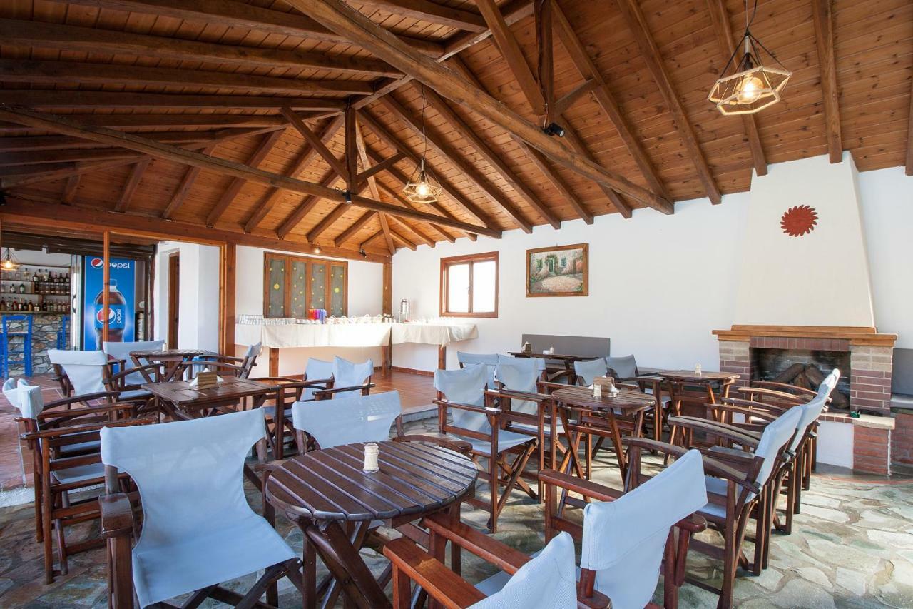 Strawberry Skiathos อายา ปารัสเกวี ภายนอก รูปภาพ